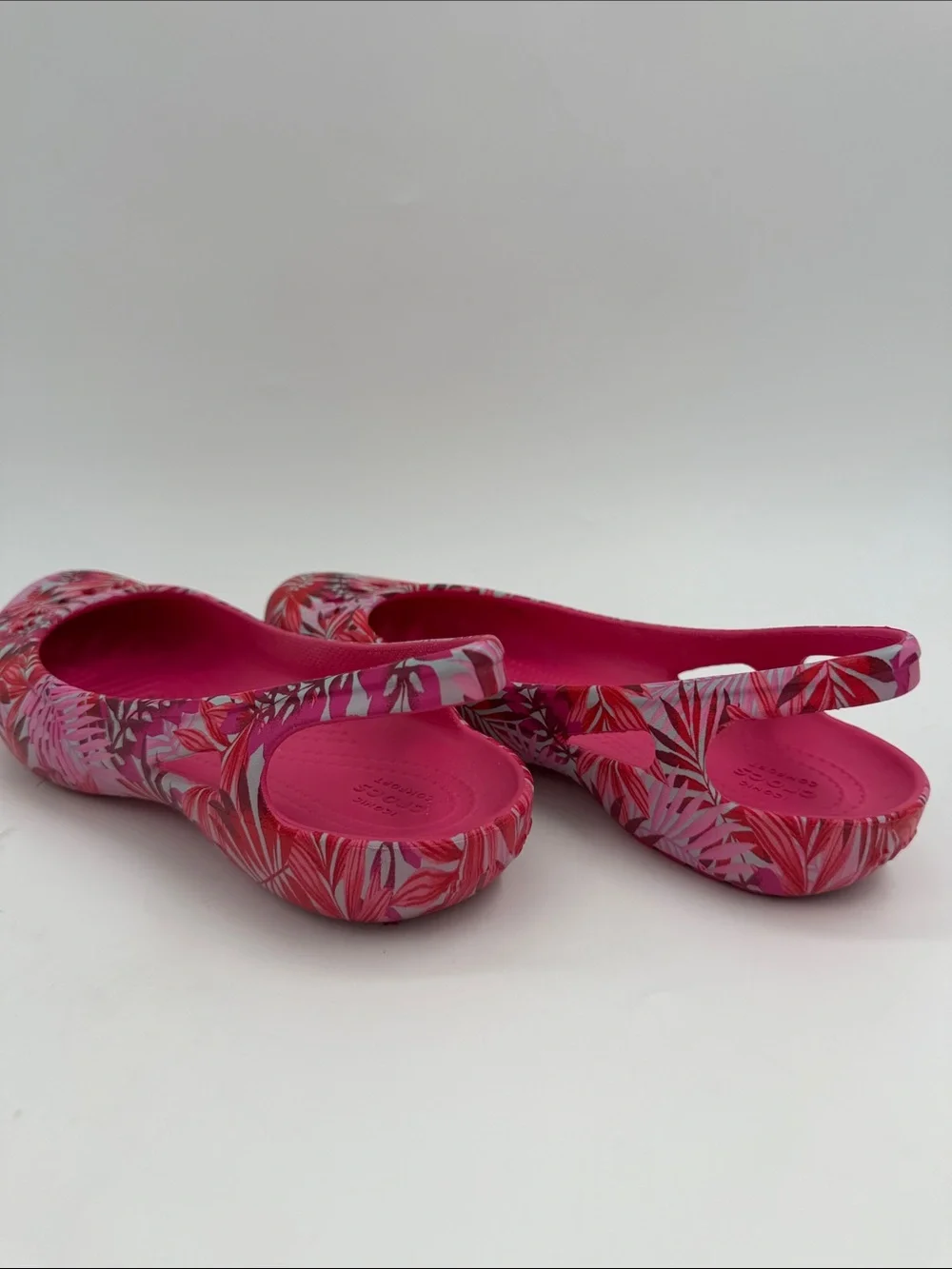 CROCS Kadee Tropical Print Slingback Ballet Flats Women's Size 8.0